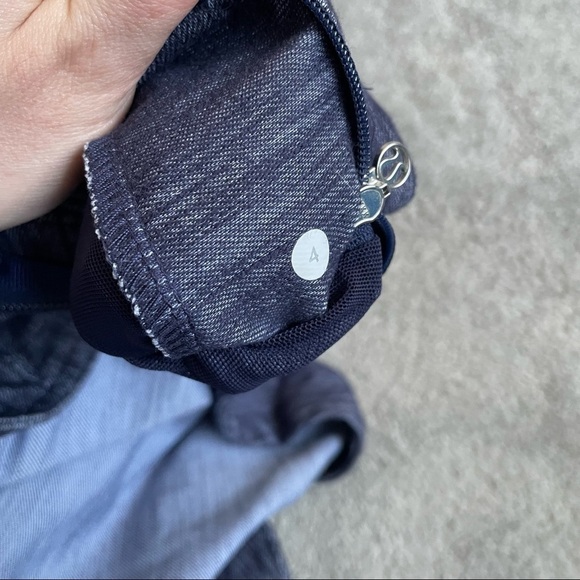 Lululemon Deep Indigo Blue Chambray Slim Fit Reflective Ride On Blazer Jacket 4 - Picture 9 of 11